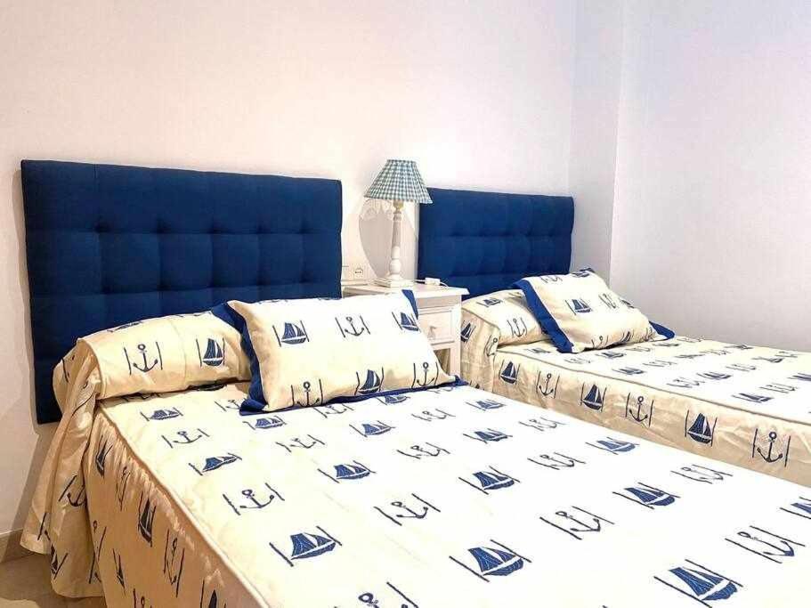 Apartamento Sea View By Solymar Holiday Torre Del Mar Kültér fotó