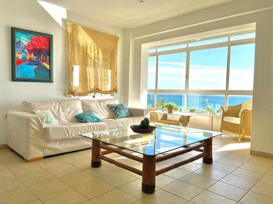 Apartamento Sea View By Solymar Holiday Torre Del Mar Kültér fotó